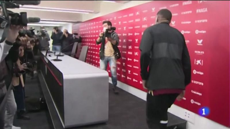 El Sevilla F.C. presenta a Martial - Escuchar ahora