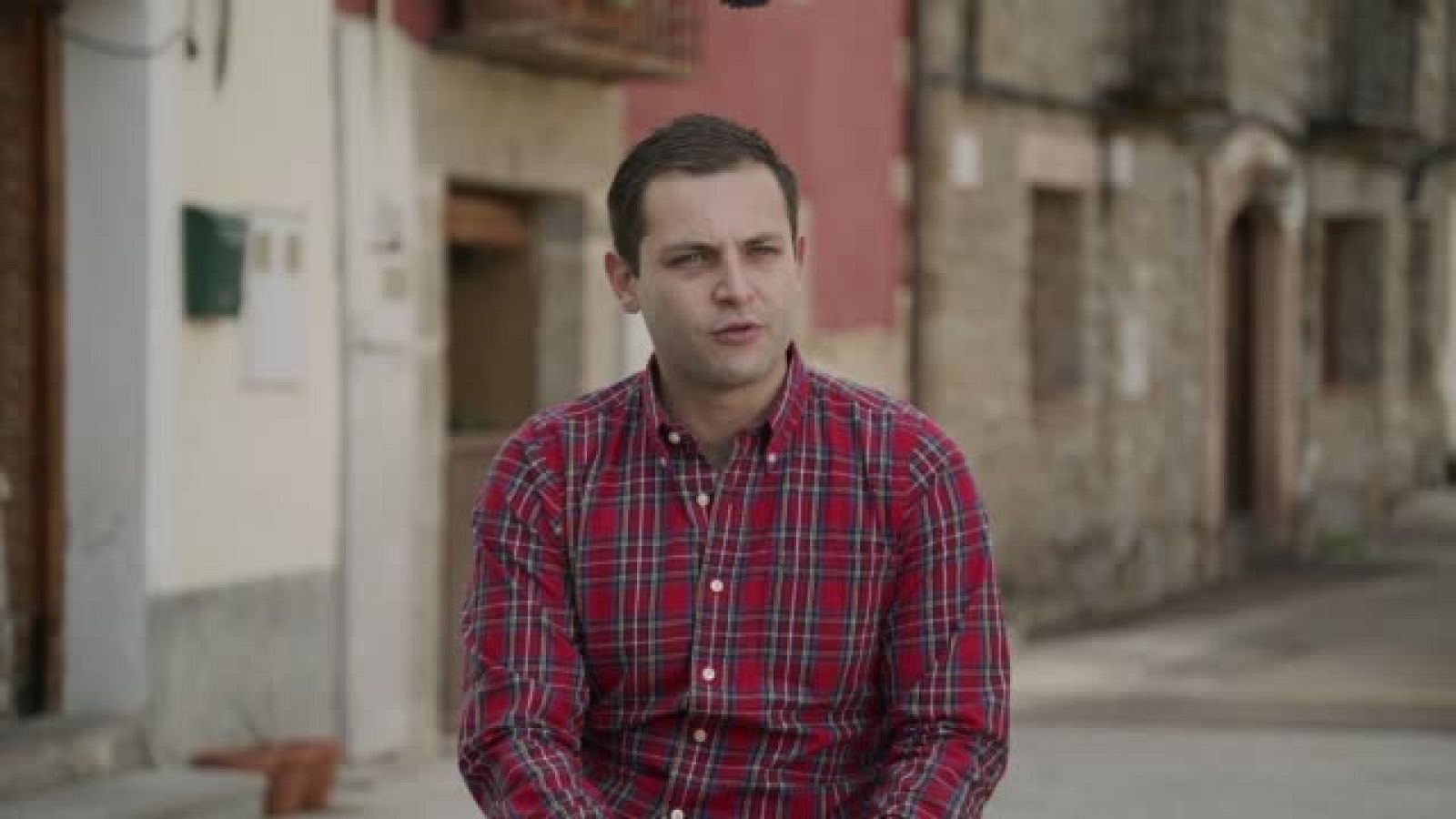 Miguel Ángel Berraco, víctima de LGTBIfobia - En portada | Ver