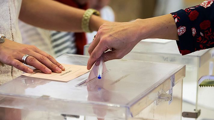 Telediario 1 - Arranca la campaña electoral en Castilla y León con todos los escenarios abiertos