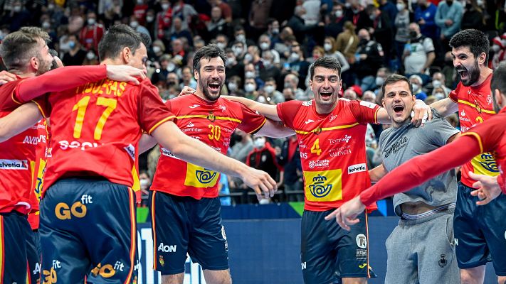 España agranda su leyenda y jugará la final del Europeo