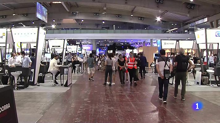 L'Informatiu - El Mobile podria quedar-se més anys a Barcelona