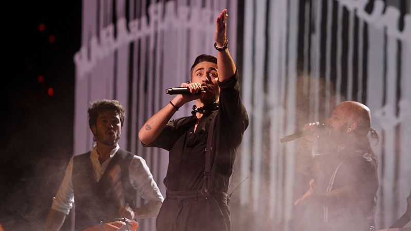 Benidorm Fest - Rayden canta "Calle de la llorera" en la final