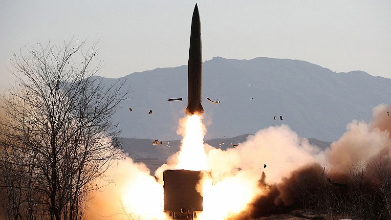 Corea del Norte lanza su mayor misil desde 2017, el séptimo en lo que va de año