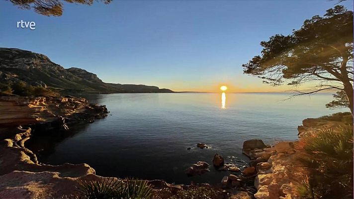 El tiempo - Heladas en el interior de la mitad norte peninsular. Intervalos de viento fuerte en el litoral noroeste de Galicia, Aragón y Cataluña