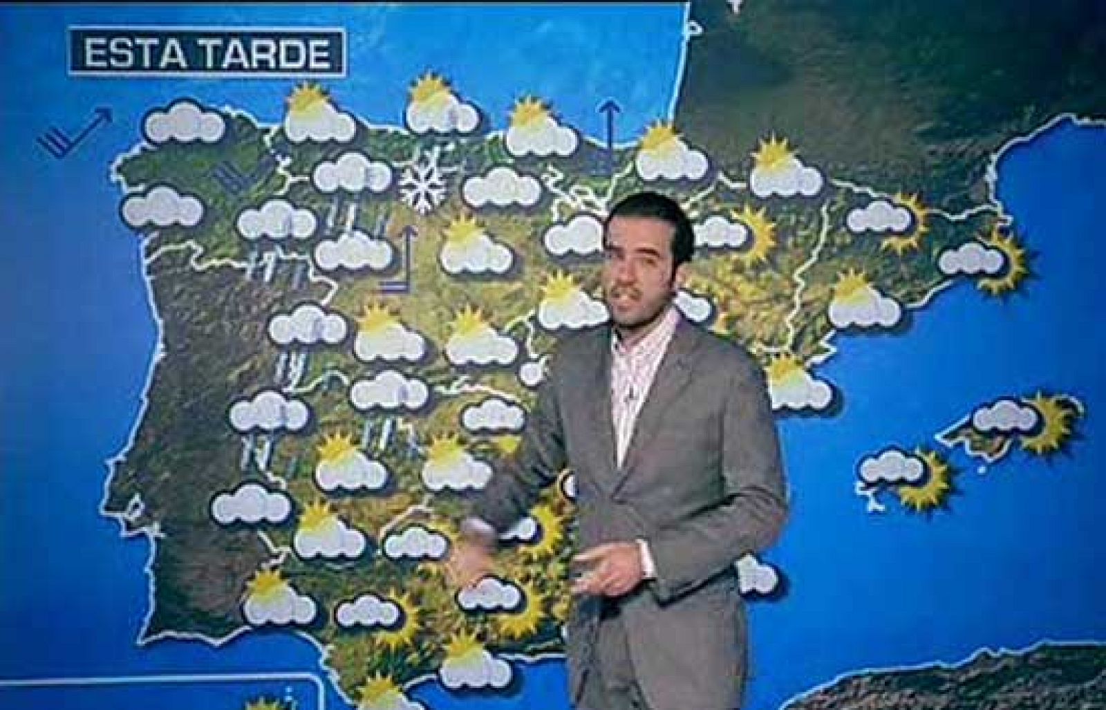 Doce provincias en alerta por vientos