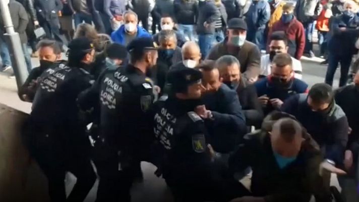 El asalto en el Ayuntamiento de Lorca provoca un nuevo choque entre el PSOE y el PP