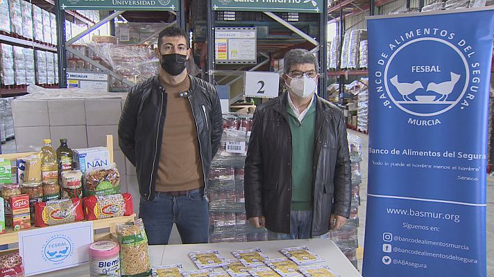 Noticias Murcia - Familias vulnerables aprenden recetas típicas gracias al Banco de Alimentos