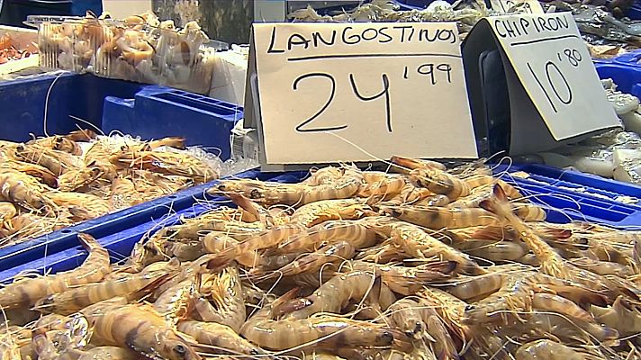 Telediario 2 - Las capturas de langostino en Sanlúcar de Barrameda caen un 50 % amenazadas por el cangrejo azul