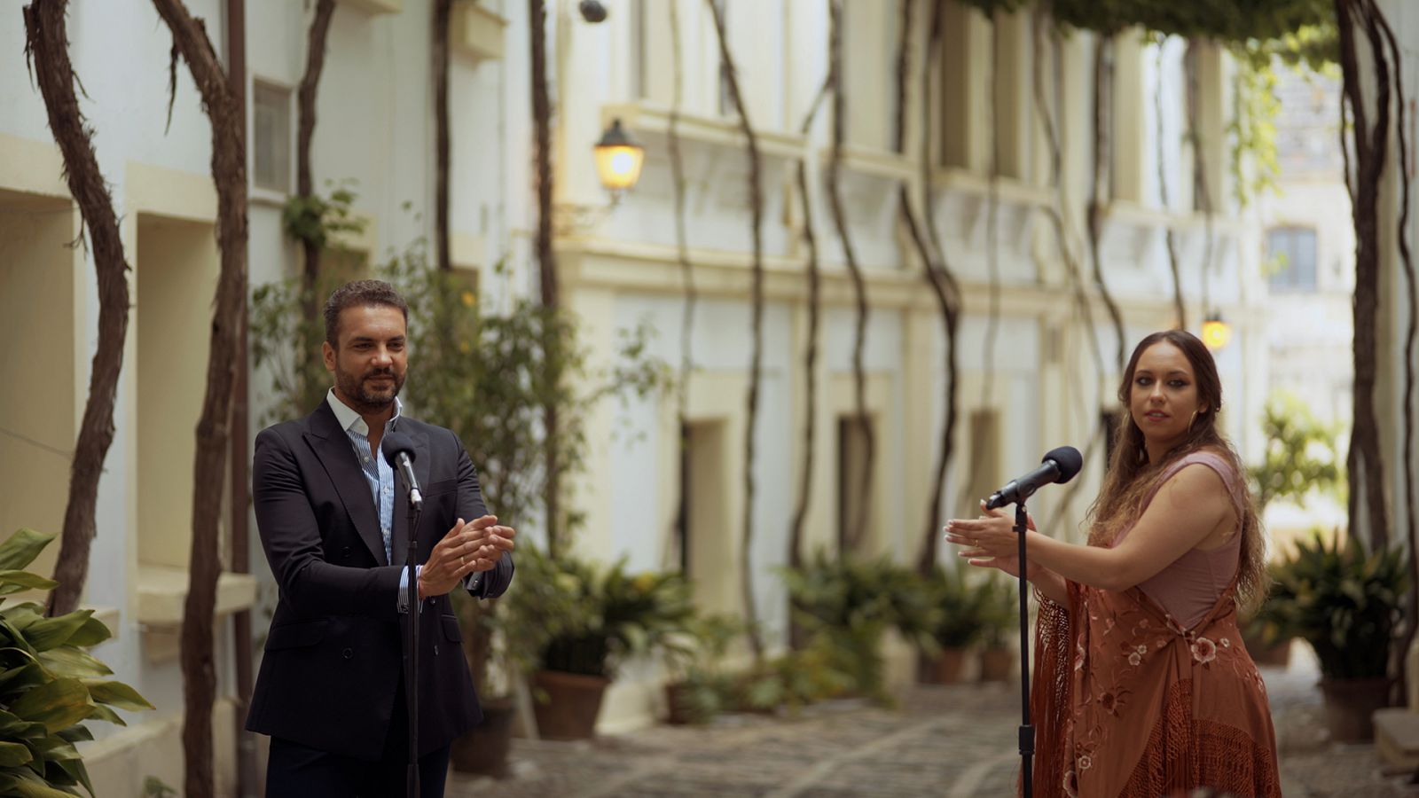 Actuación María Terremoto y Jesús Méndez