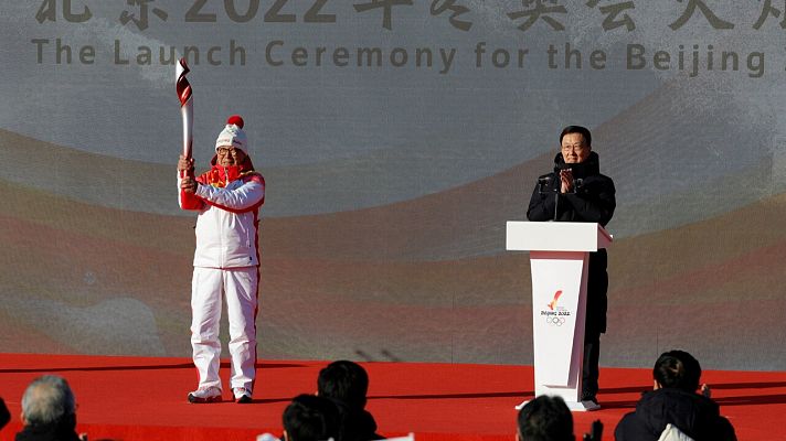 Pekín 2022 | La pandemia desluce el recorrido de la llama olímpica
