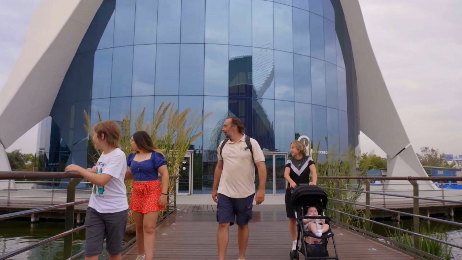 Mi familia en la mochila. Family Run - Ruta España - Episodio 6: De Valencia al cielo
