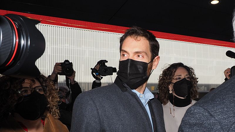 UPN decide si expulsa a los diputados Sayas y Adanero