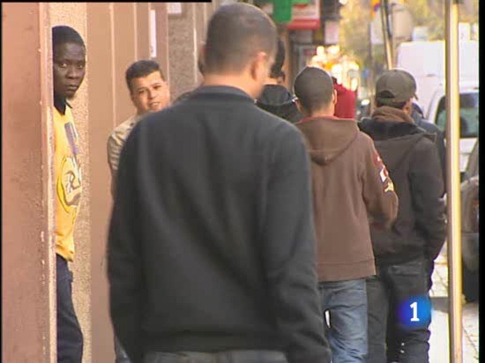 Lo ha puesto de relieve un estudio de Adecco-IESE que desmiente la creencia de que con la crisis los inmigrantes están desplazando a los nacionales de sus puestos de trabajo.