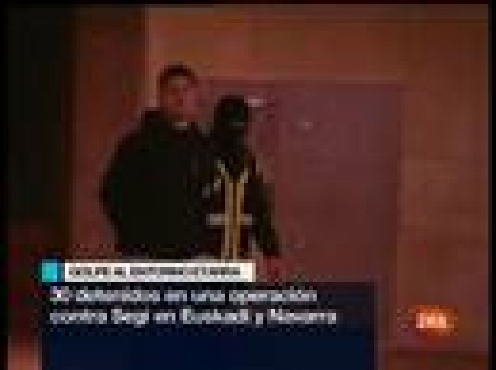 Telediario matinal en cuatro minutos - 24/11/09 | Ver