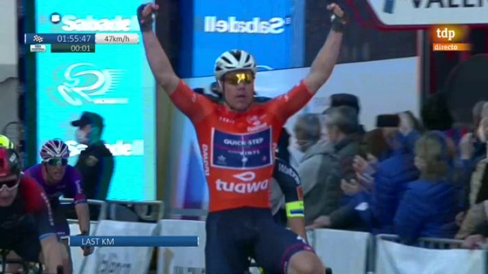 Ciclismo - Jakobsen se despide con doblete de la Volta a la Comunitat Valenciana
