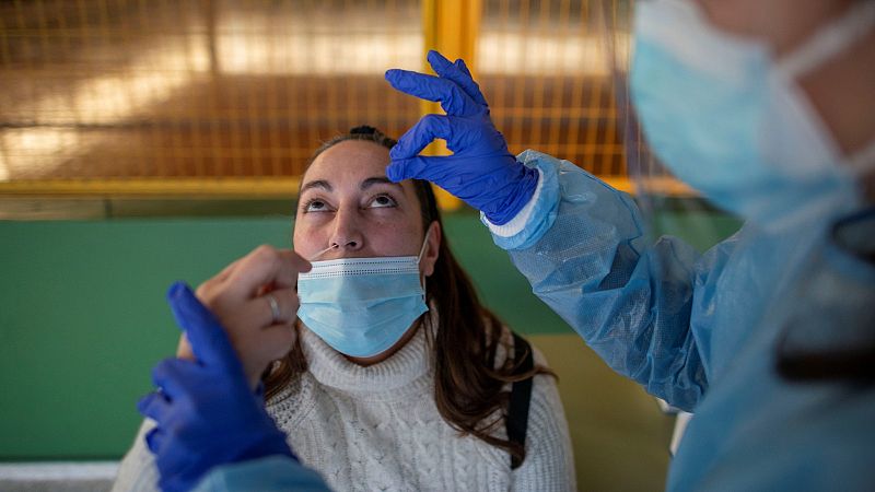 Los médicos piden el fin de las pruebas COVID generalizadas en los hospitales