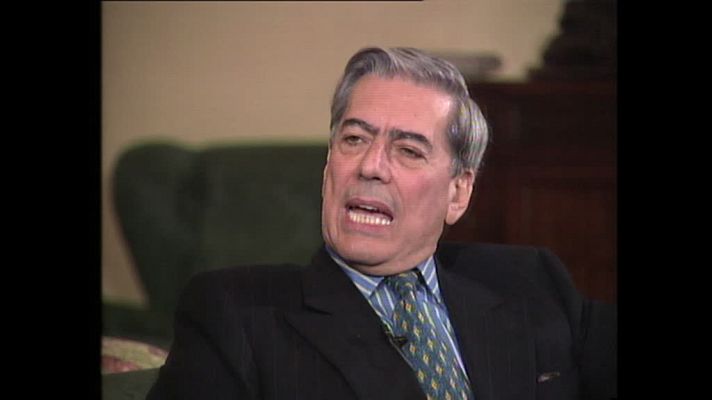  - Mario Vargas Llosa promociona su novela Lituma en los Andes, con la que ha ganado el Premio Planeta