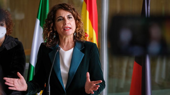 La hora de La 1 - Montero califica de "inoportuna" la propuesta de Unidas Podemos para la reforma fiscal: "No es conveniente"