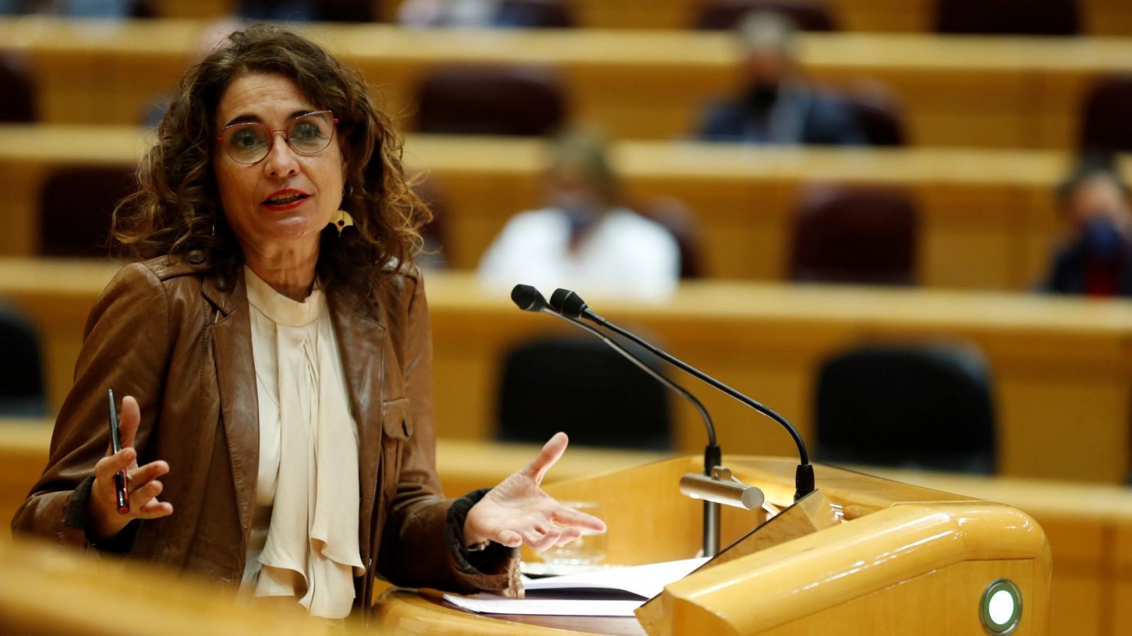 Montero califica de "inoportuna" la propuesta de reforma fiscal de Unidas Podemos