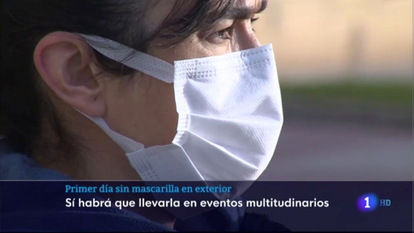 Primer día sin mascarilla en exteriores