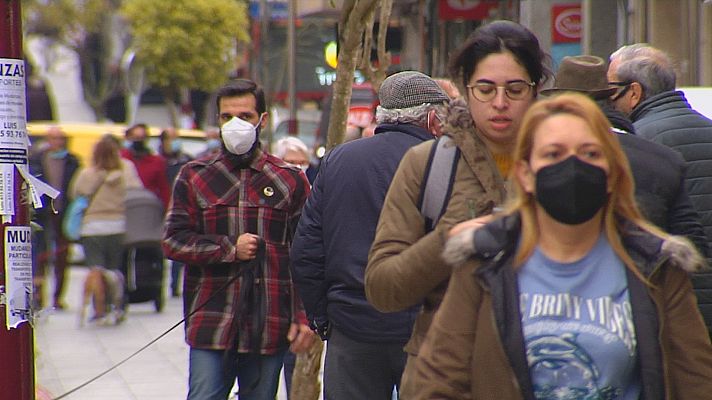 Telexornal - Galicia - Galicia saca a máscara, pero amodo