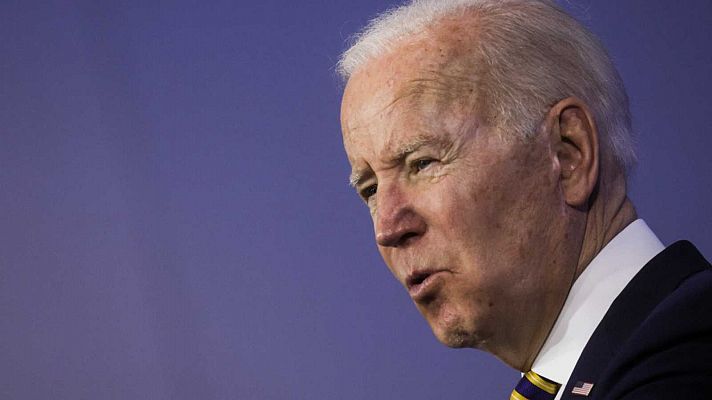 Biden aconseja a los estadounidenses que abandonen Ucrania