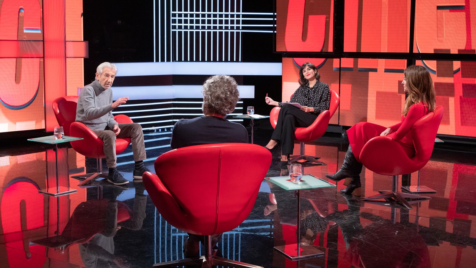 Historia de nuestro cine - Coloquio:  EL "RECLINATORIO" DE SACRISTÁN - ver ahora