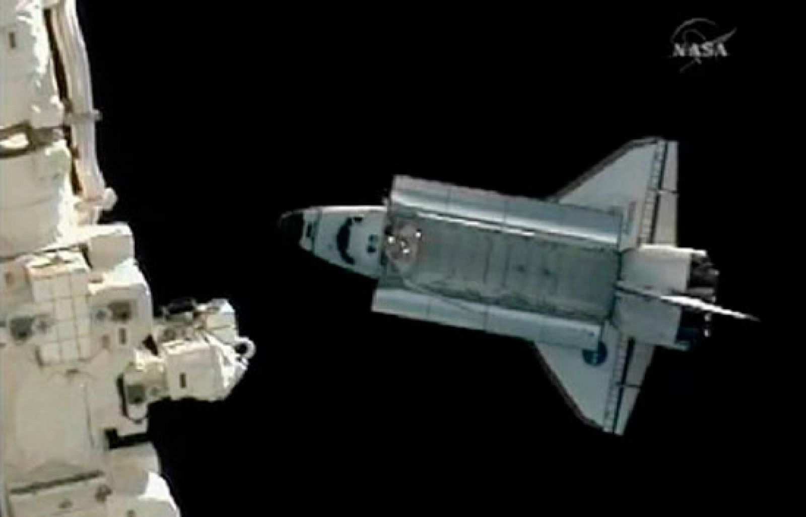 El transbordador Atlantis regresa a casa tras su última misión en la Estación Espacial Internacional