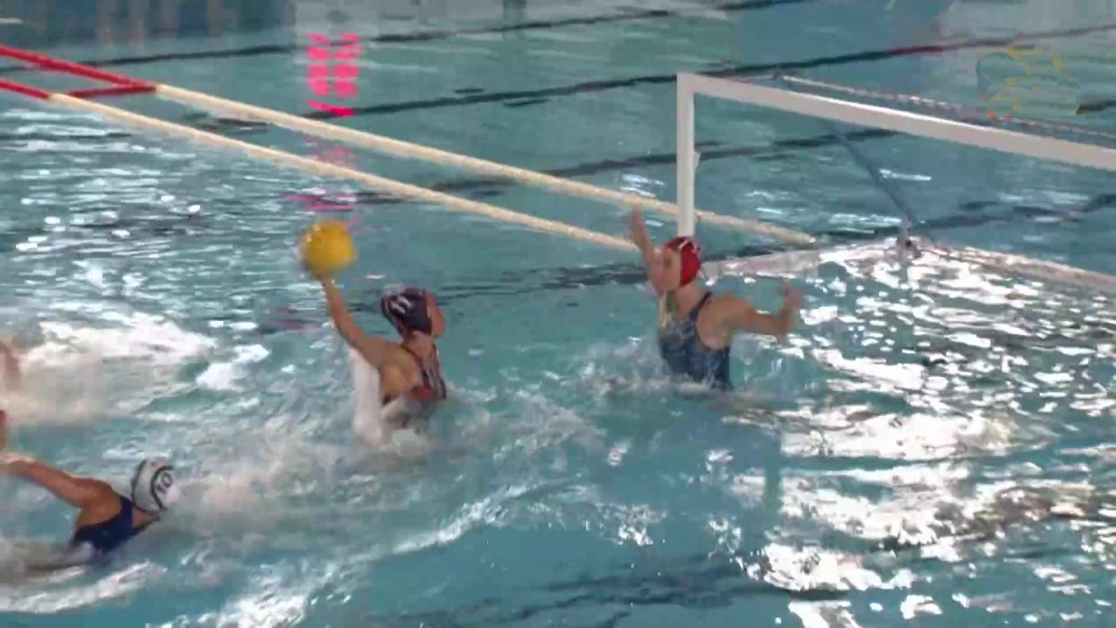 Waterpolo: Copa de la Reina. 2ª Semifinal: C.E. Mediterrani - STM C.N. Mataró