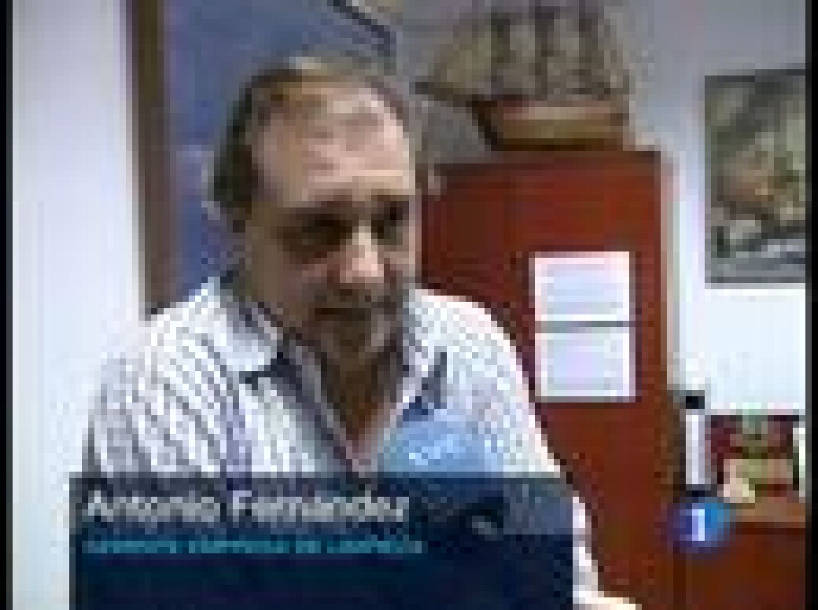 La empresa municipal de limpieza de Huelva reparte folletos en los que prohibe quejarse | Ver