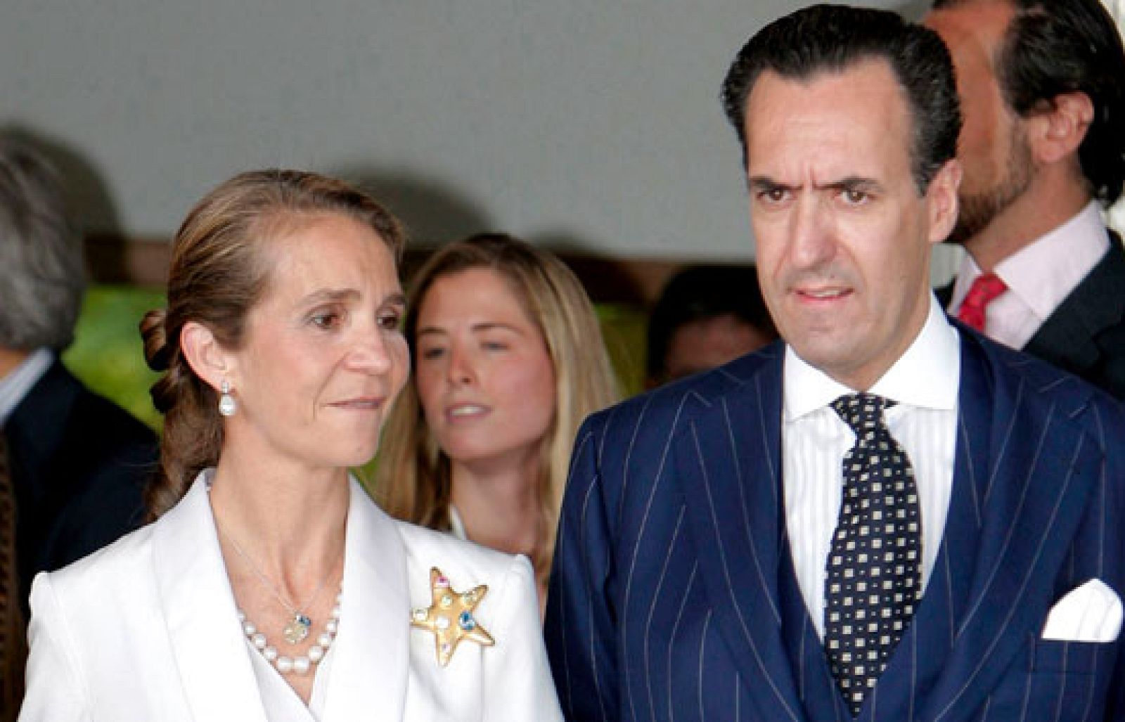 La Infanta Elena y Jaime de Marichalar firman el acuerdo de divorcio | Ver