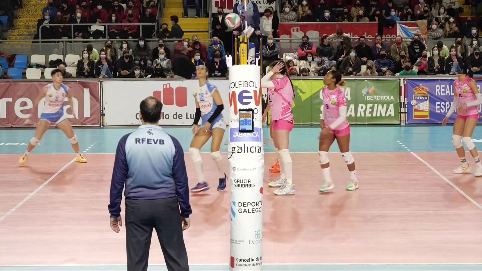 Voleibol - Copa de la Reina. 2ª Semifinal: CV Kiele Socuéllamos - Arenal Emevé - ver ahora