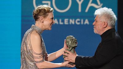 Cate Blanchett recoge el primer Goya Internacional y elogia al cine espaol