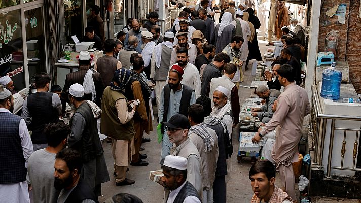 Los talibanes persiguen a los drogadictos en Kabul