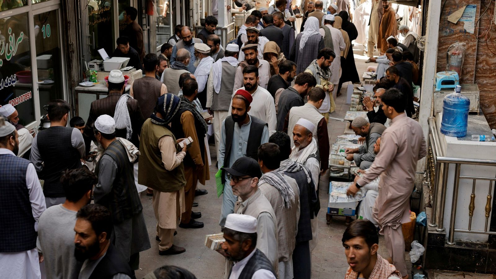 Los talibanes persiguen a los drogadictos en Kabul
