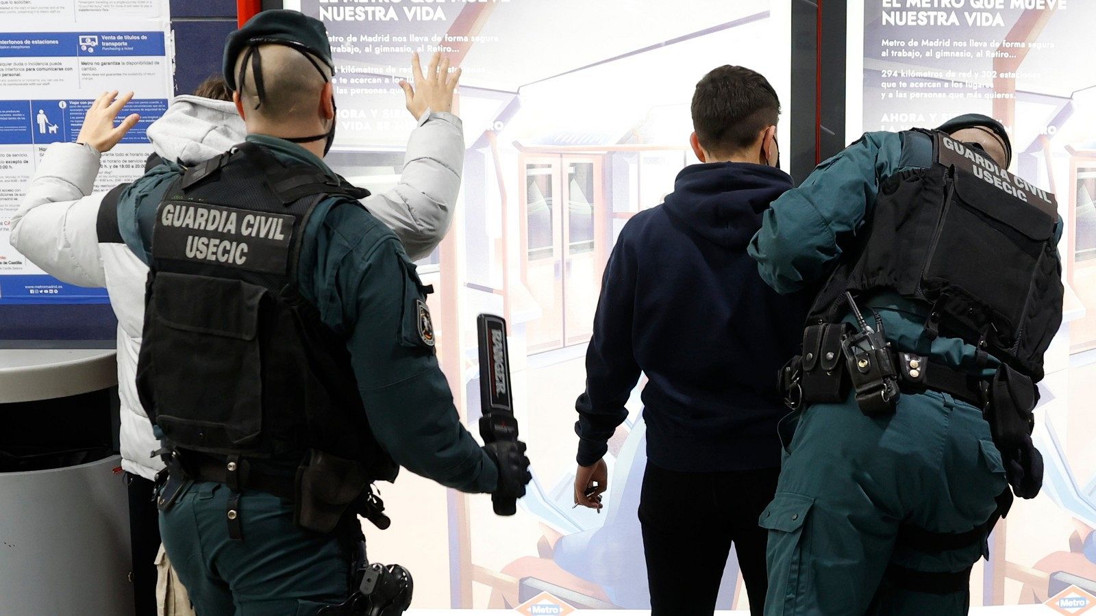 La policía aumenta la vigilancia frente a las bandas juveniles y lleva a cabo una macrorredada en Zaragoza