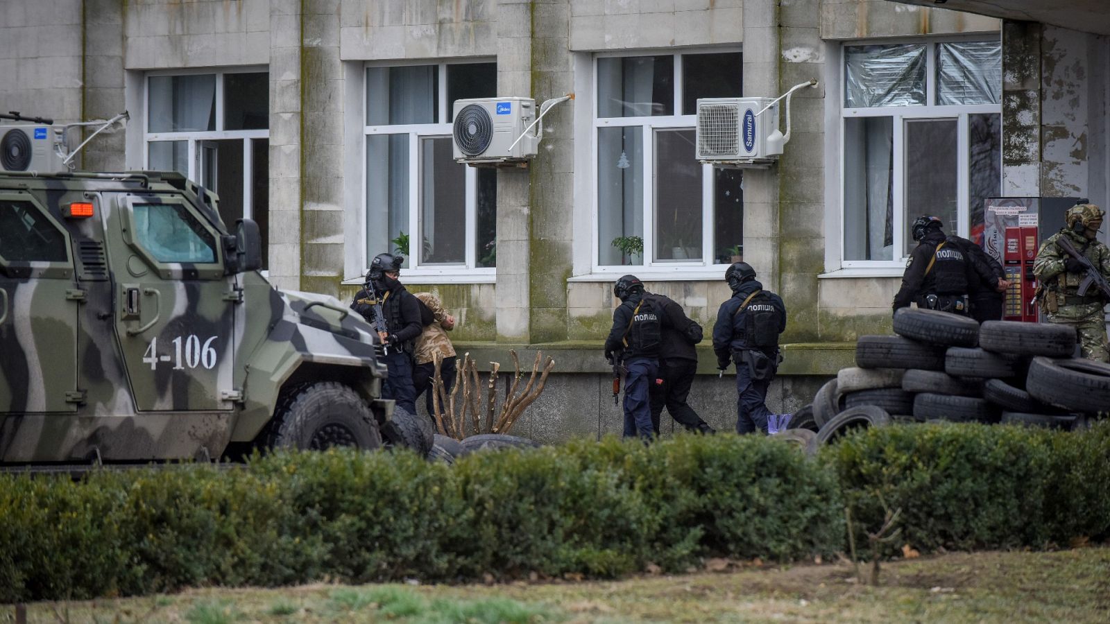 Aprender entre alarmas de bomba, la realidad de algunos alumnos en el Donbass, Ucrania