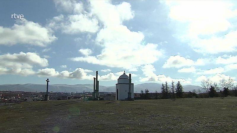 Intervalos de viento fuerte en el litoral de Galicia, Cantábrico, bajo Ebro y Ampurdán. Nevadas en el Pirineo - ver ahora