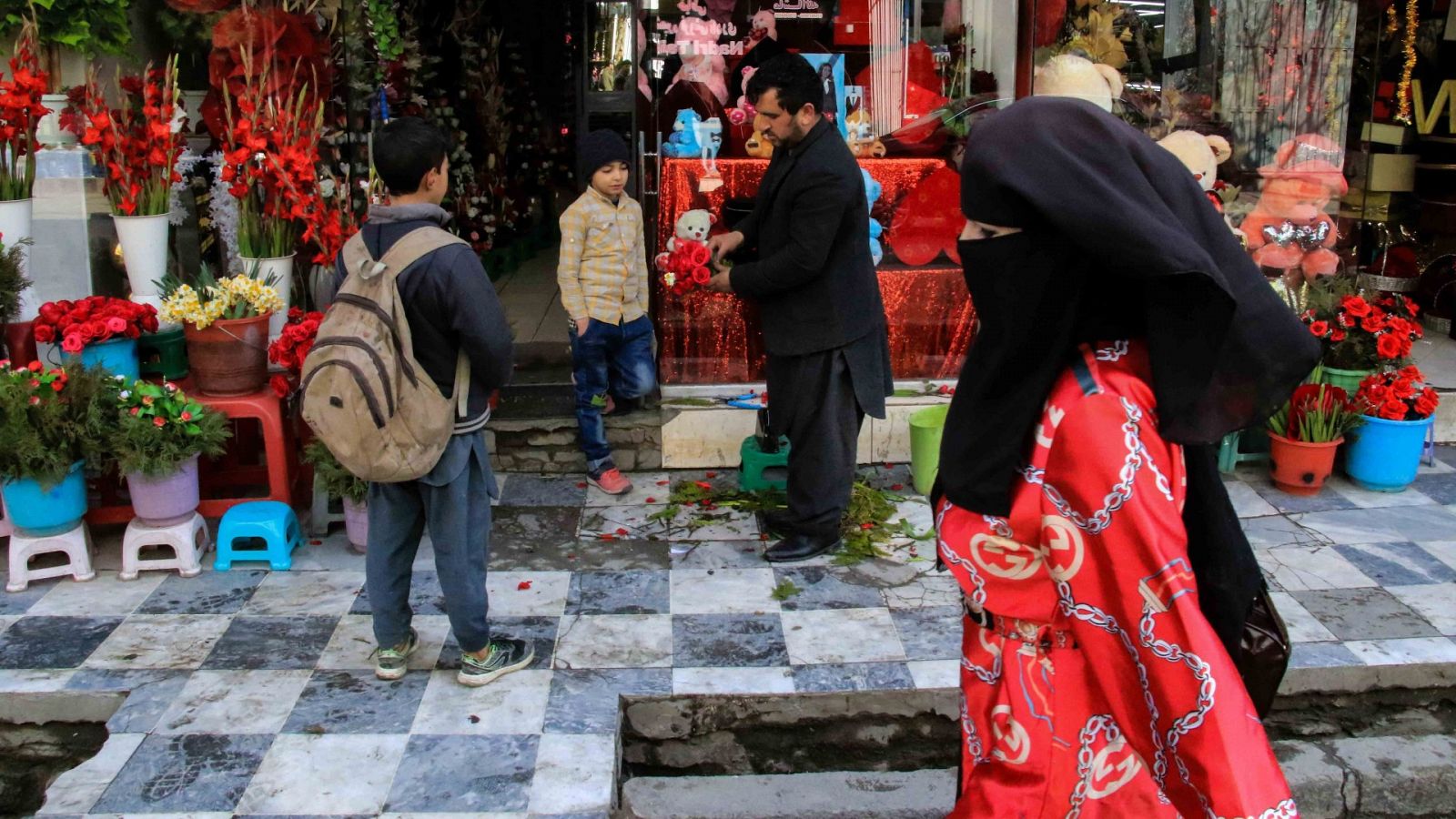 Seis meses después de la caída de Kabul en Afganistán todo a ido a peor