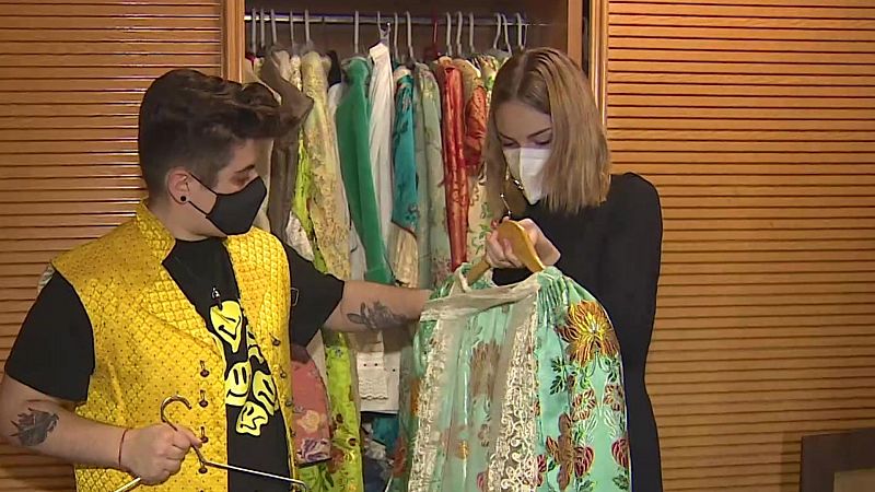 Fallera denuncia no poder usar el traje masculino: "No me siento identificada ni cómoda" - Ver ahora