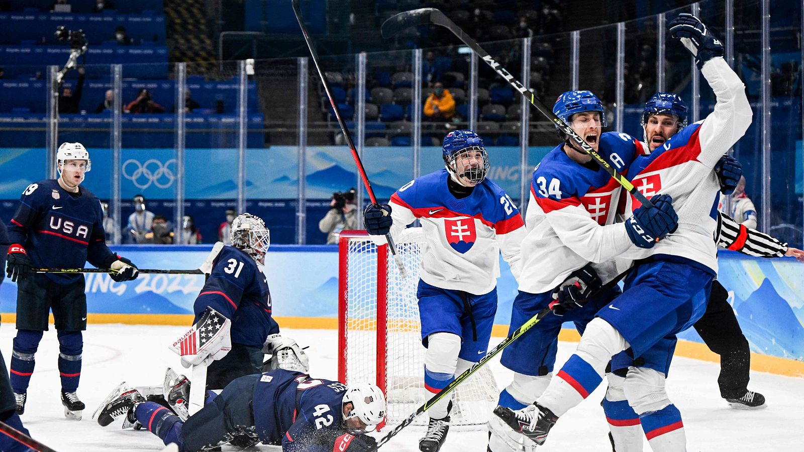 Estados Unidos vuelve a naufragar en hockey hielo en Pekín 2022