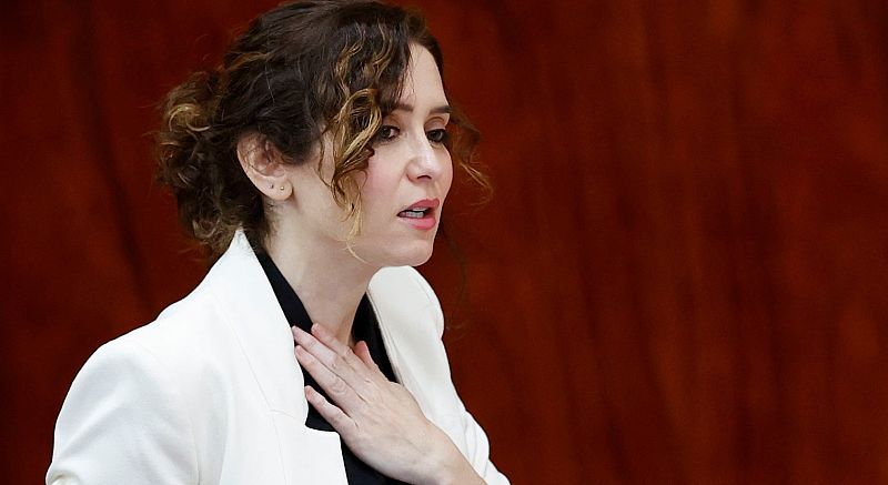 Ayuso niega haber adjudicado nada a su entorno