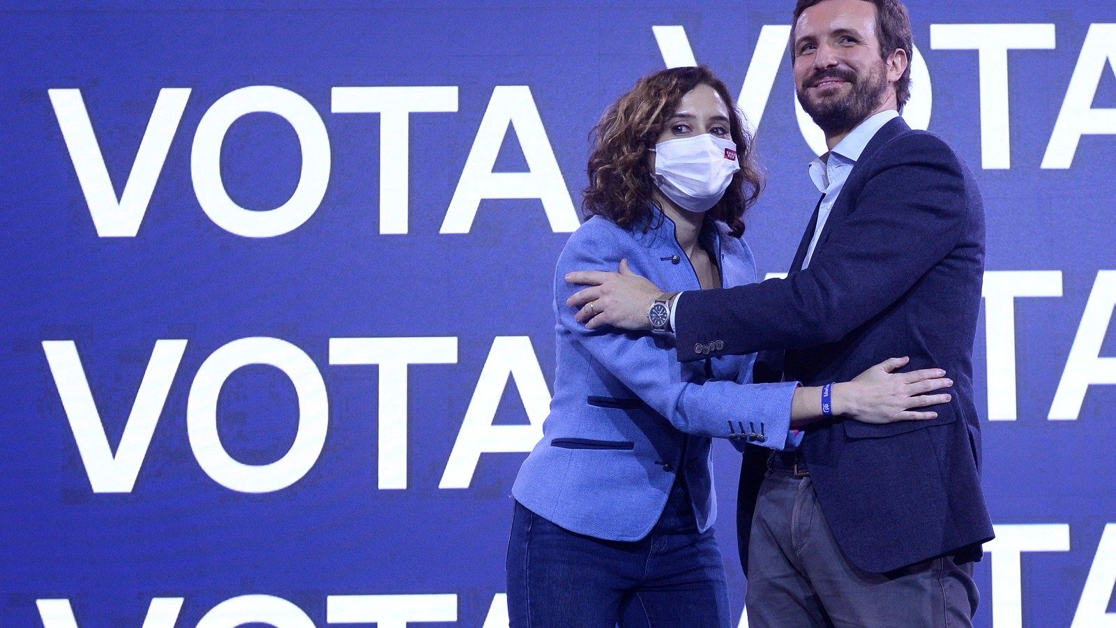 La Fiscalía investiga si el contrato del hermano de Ayuso fue irregular