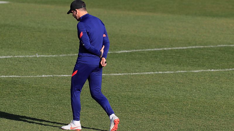 Simeone se reúne con Gil Marín y mira "a futuro" en el Atleti -- Ver ahora