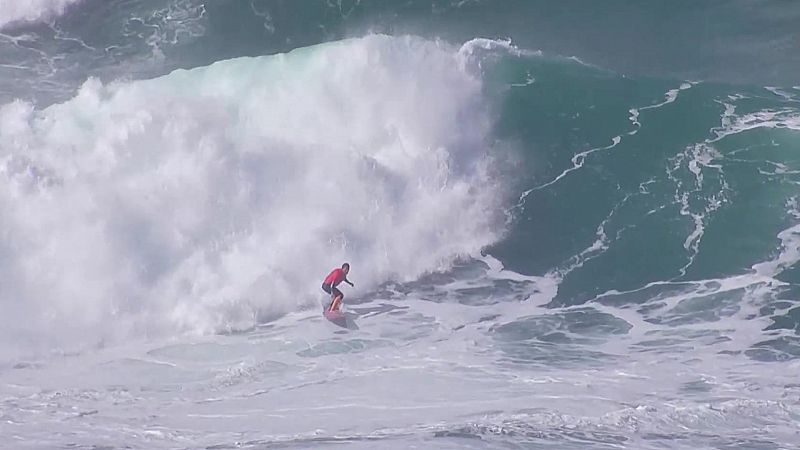 Surf - Campeonato de olas gigantes "Corua Big Waves" - ver ahora