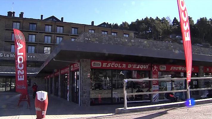 L'Informatiu - Falten monitors d'esquí