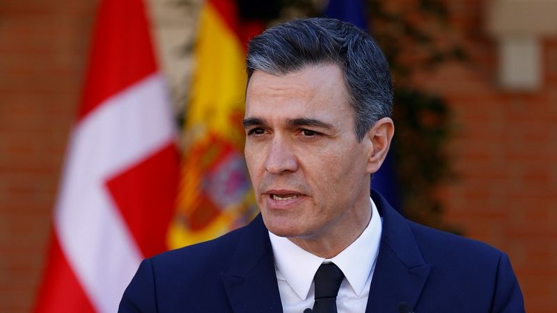 Sánchez: "Espero que el PP resuelva su crisis por su bien pero también por el de todos"