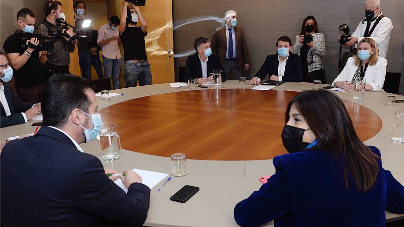 La reunión entre Mañueco y Tudanca para formar gobierno en CyL fracasa a los 15 minutos entre acusaciones cruzadas