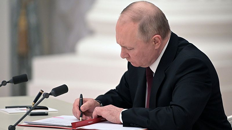 Putin dibuja a Ucrania como un régimen títere de Occidente