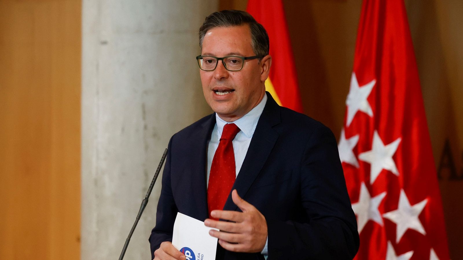 El portavoz del PP en la Asamblea de Madrid rechaza una comisión de investigación por el contrato vinculado al hermano de Ayuso: "No hay necesidad"